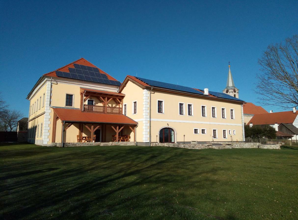 Penzion Hurky Нова-Бистржіце Екстер'єр фото